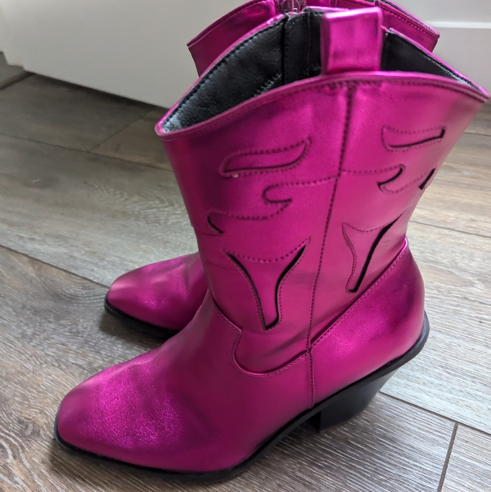 TORRID | Size 8.5, wide width, pink foil western cowboy boots, chunky heel - Picture 5 of 6